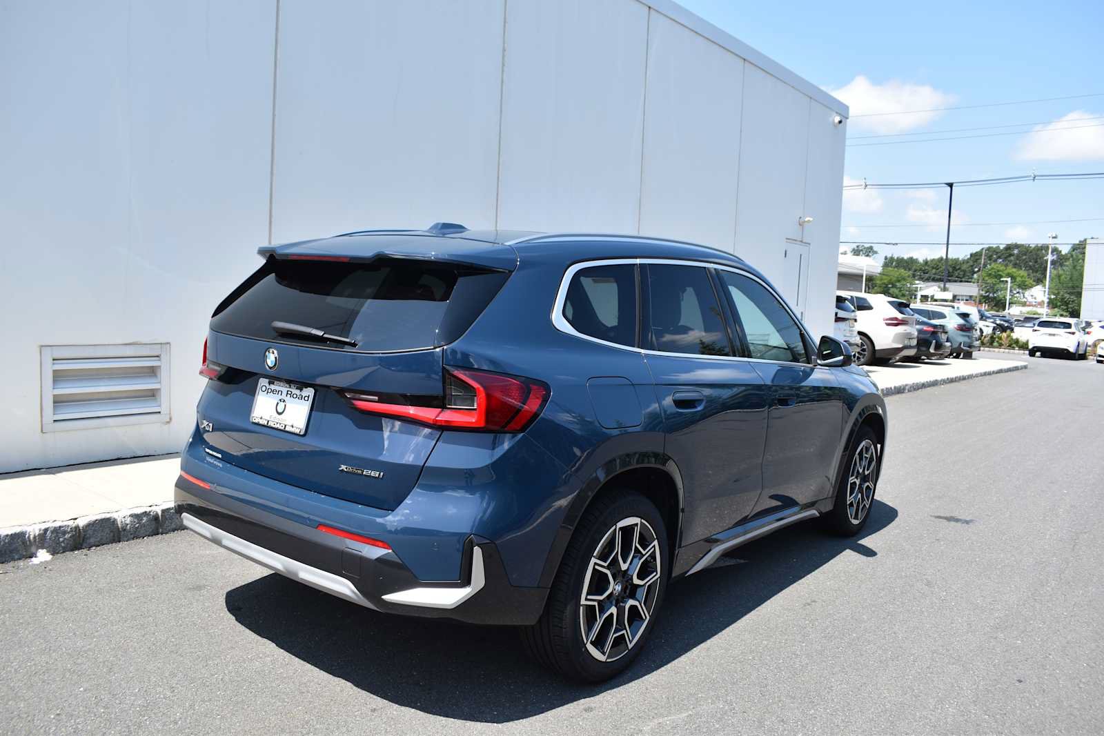 Used 2026 BMW X1 xDrive28i w/ Technology Package AWD/4WD image 5