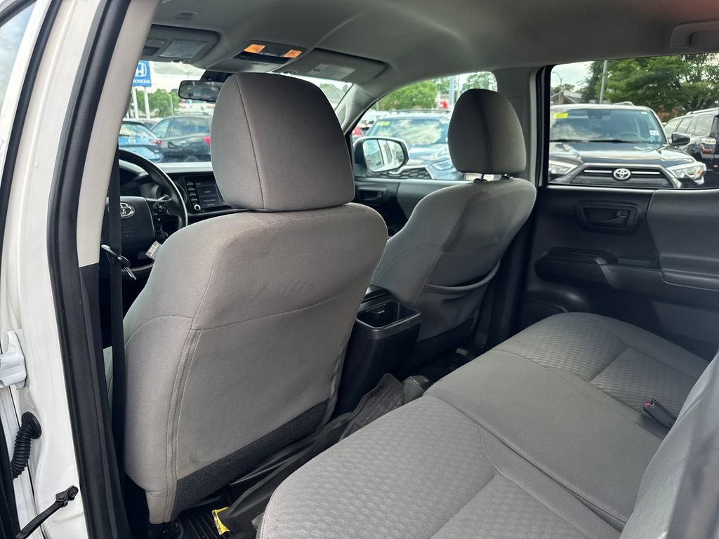 Used 2020 Toyota Tacoma SR AWD/4WD image 35