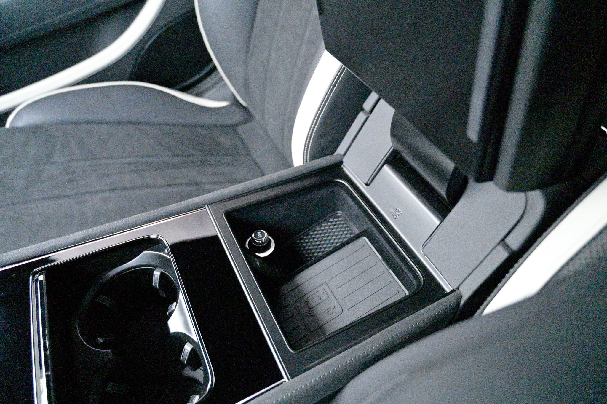 Used 2025 Bentley Continental GT Speed image 33