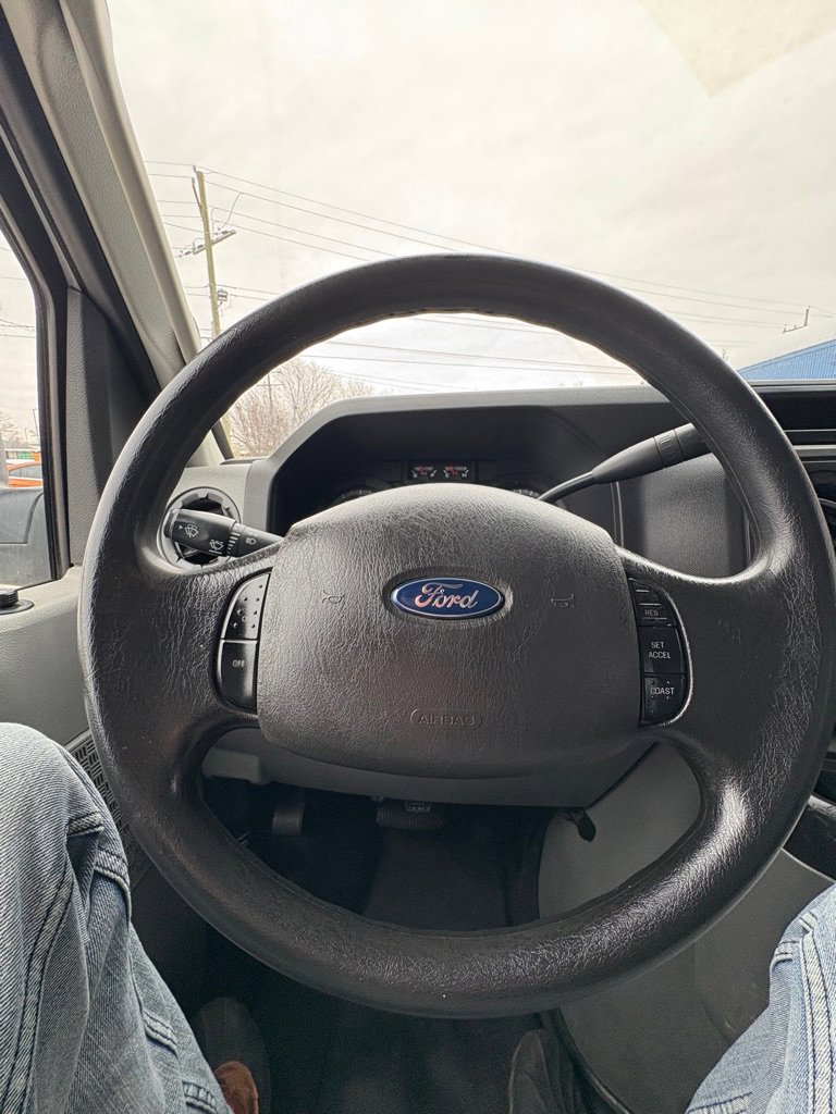 Used 2014 Ford E-250 and Econoline 250 E-250 w/ Power Group image 17