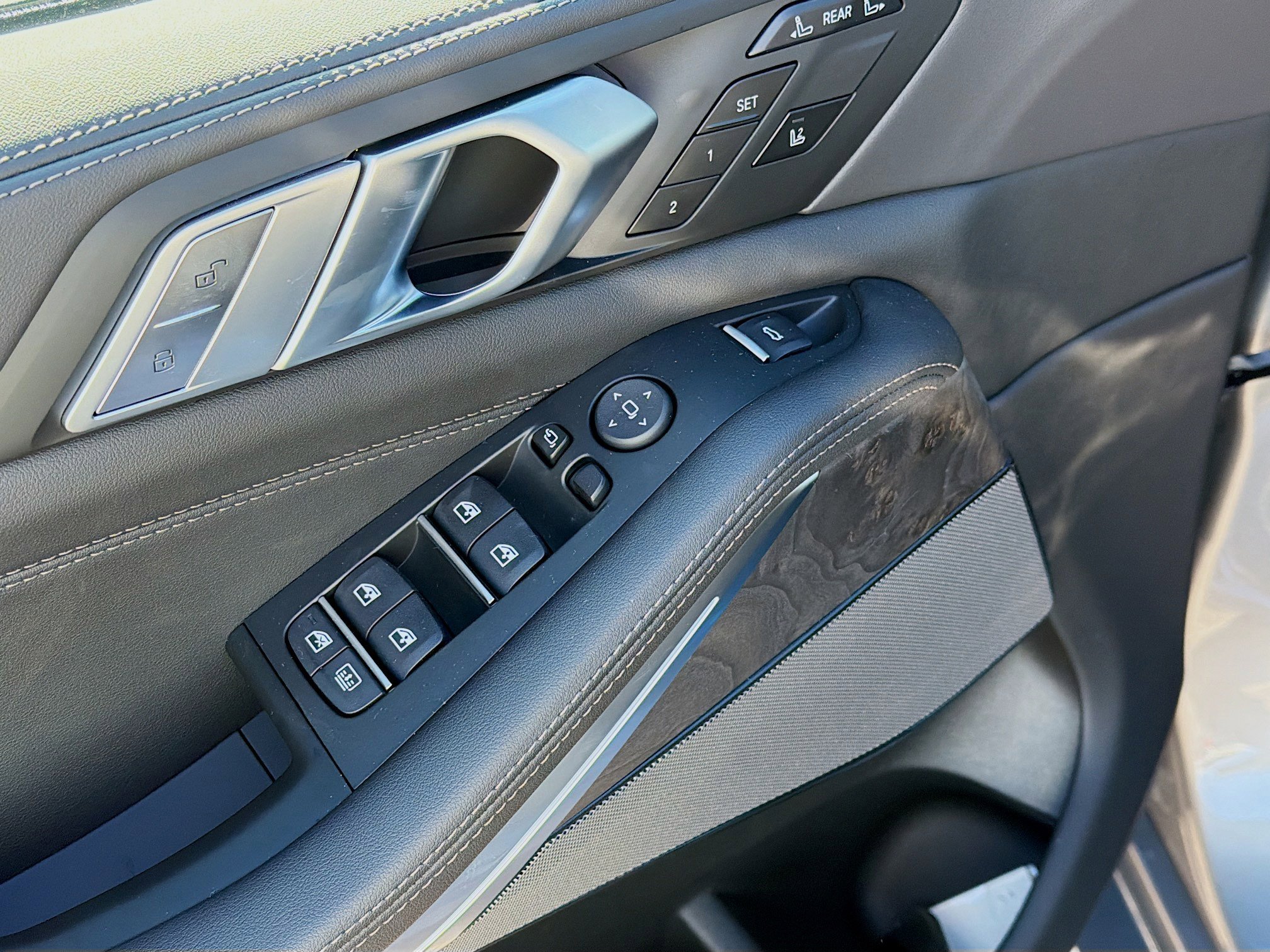 New 2026 BMW X7 xDrive40i w/ M Sport Package image 25