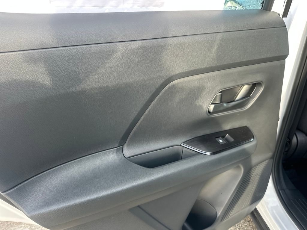 New 2026 Nissan Kicks S image 13