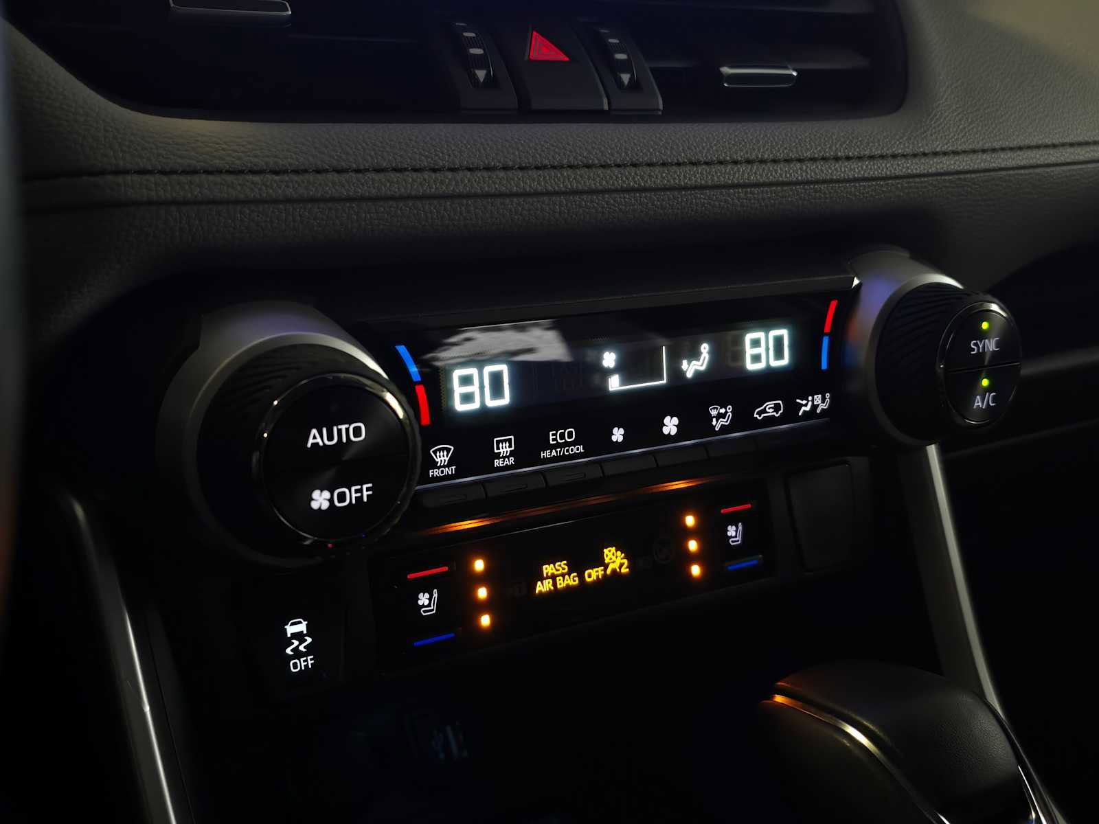 Used 2024 Toyota RAV4 Limited image 28