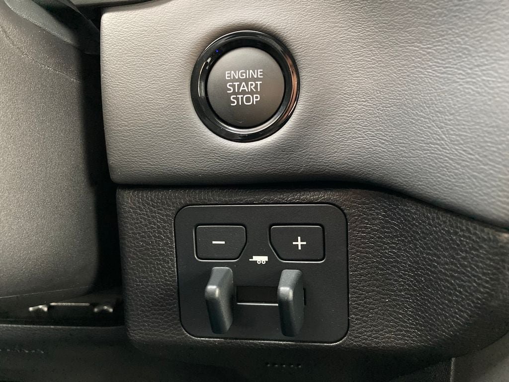 New 2026 Toyota Tundra Platinum AWD/4WD image 17