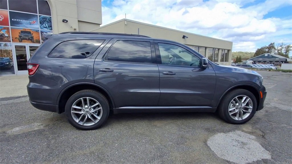 Used 2024 Dodge Durango GT image 9