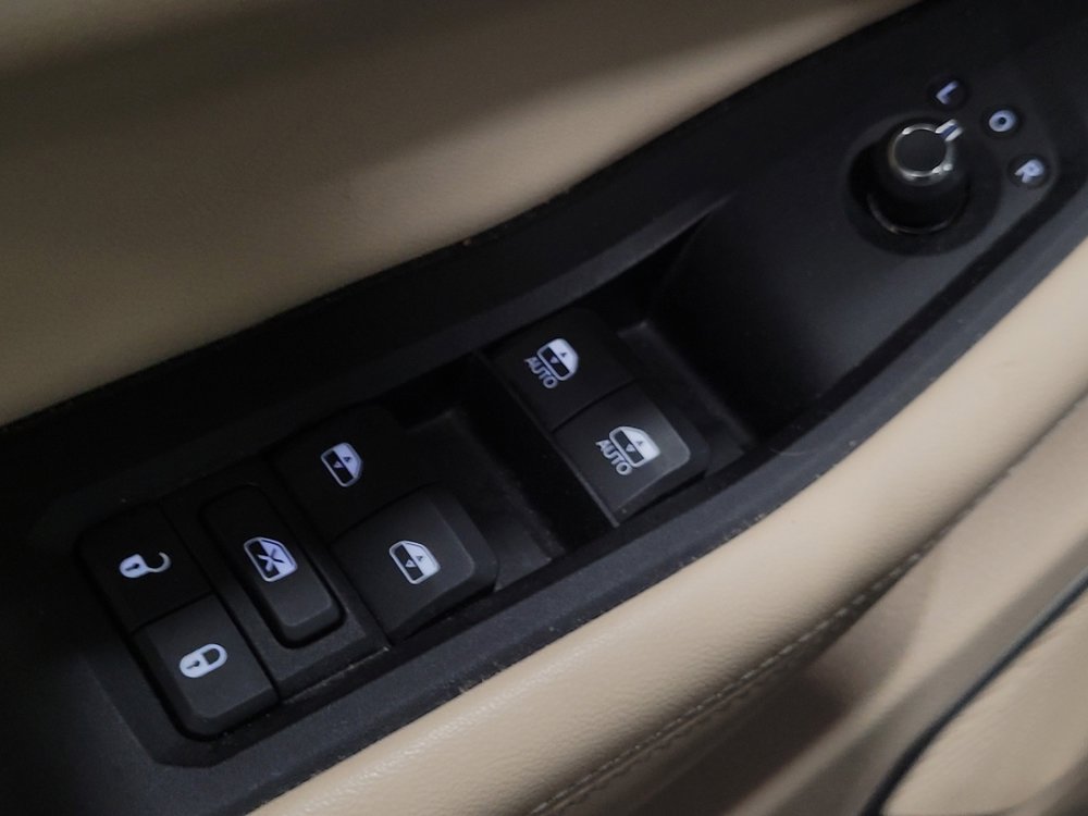 Used 2022 Jeep Grand Cherokee Limited 4xe image 27