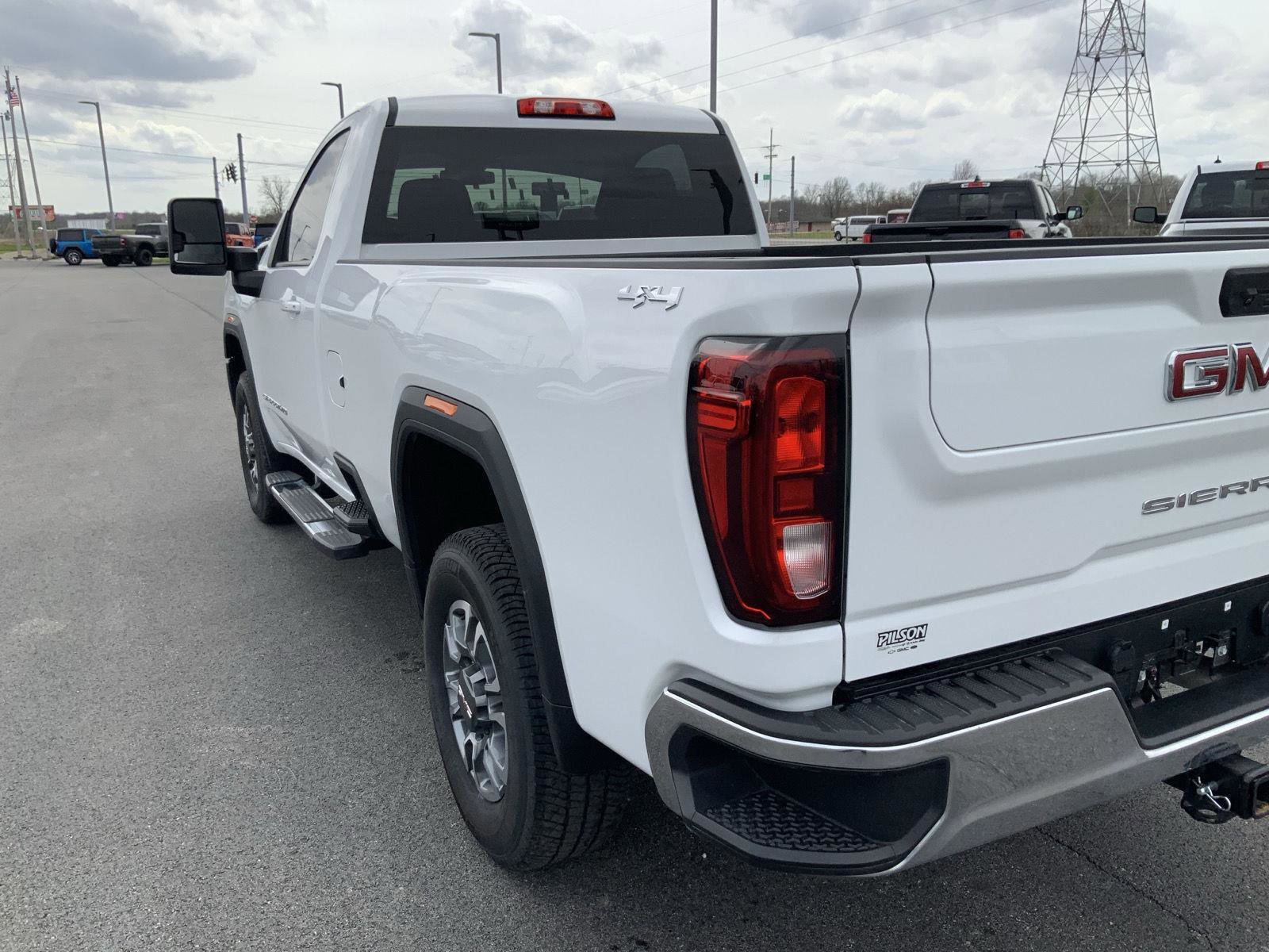 Used 2025 GMC Sierra 2500 SLE w/ SLE Convenience Package image 15