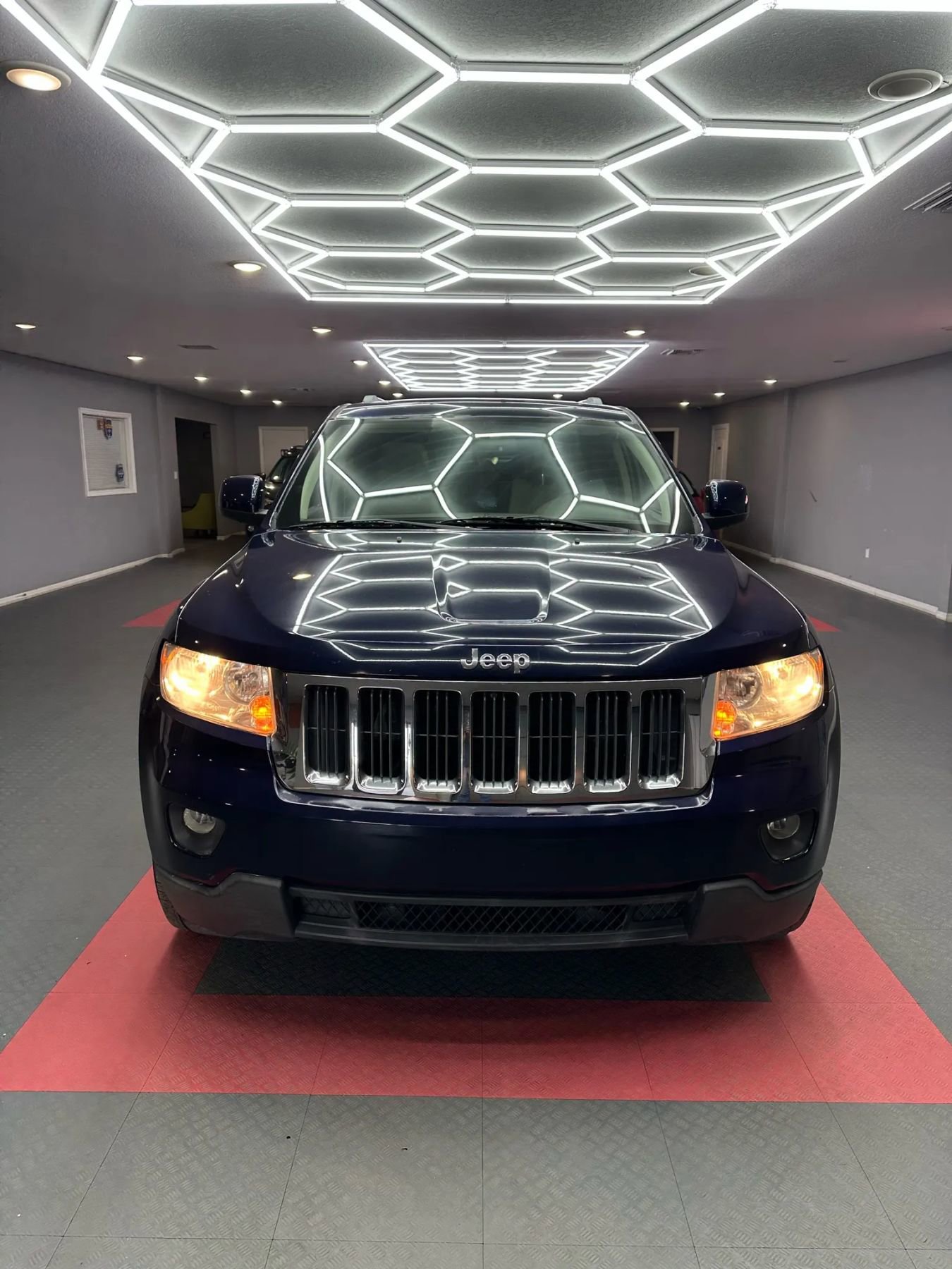 Used 2012 Jeep Grand Cherokee Laredo image 7