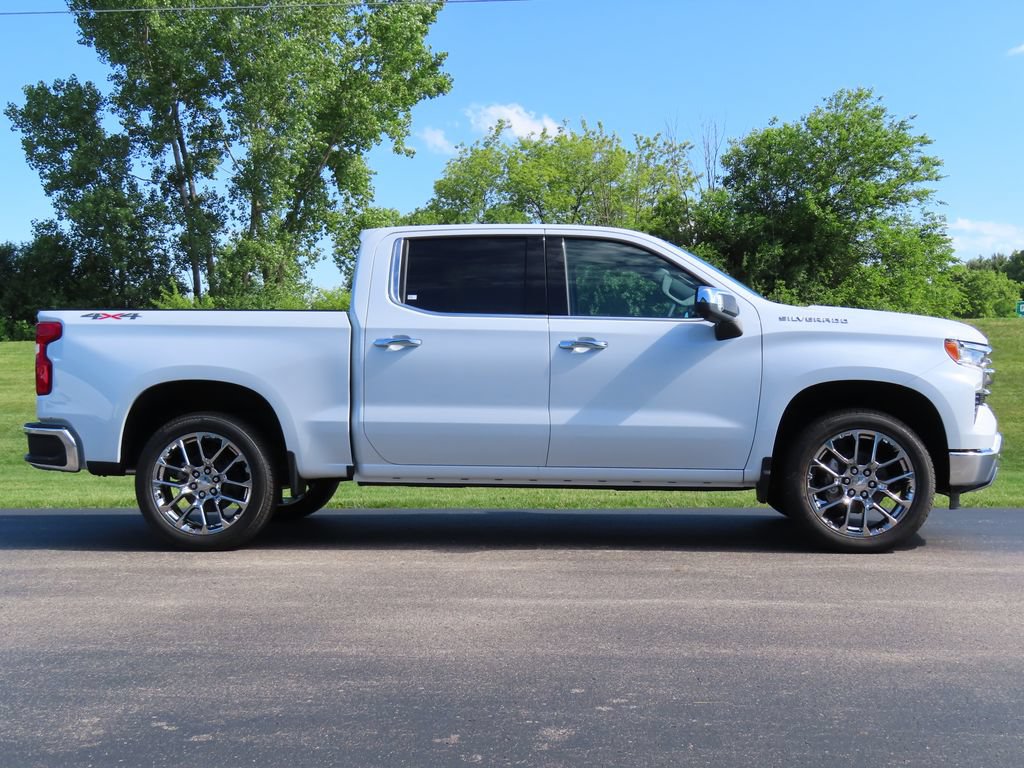 New 2026 Chevrolet Silverado 1500 LTZ w/ LTZ Premium Package AWD/4WD image 2