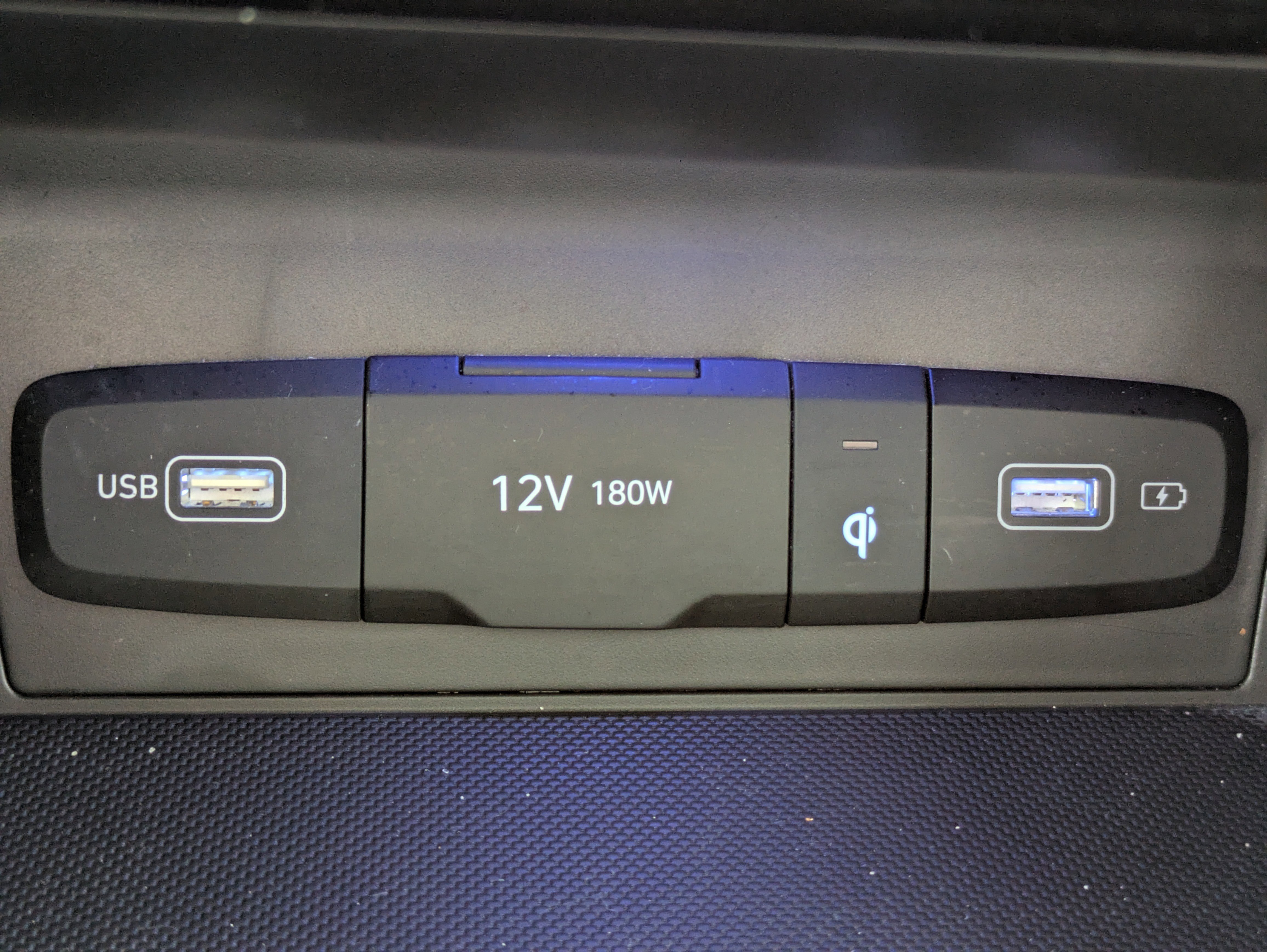 Used 2022 Hyundai Tucson Limited w/ Cargo Package image 29