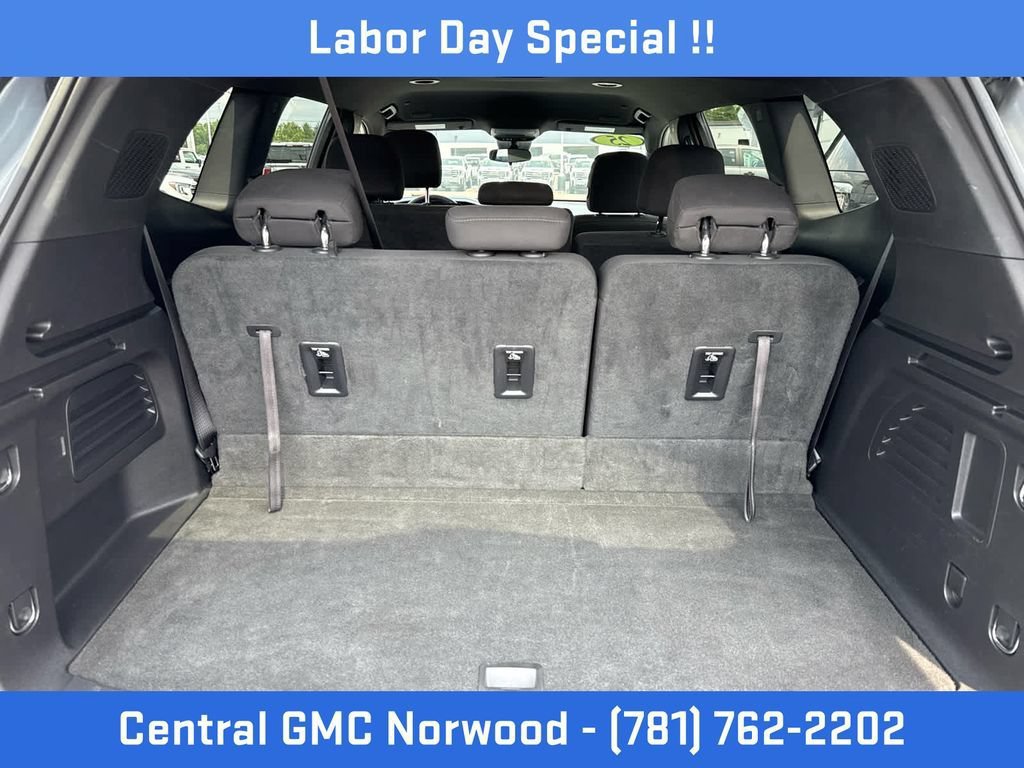 Certified 2025 GMC Acadia Elevation AWD/4WD image 12