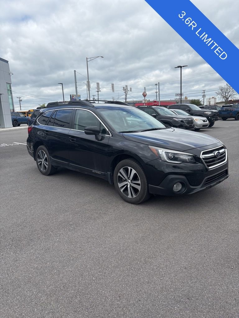 Used 2018 Subaru Outback 3.6R Limited AWD/4WD image 1
