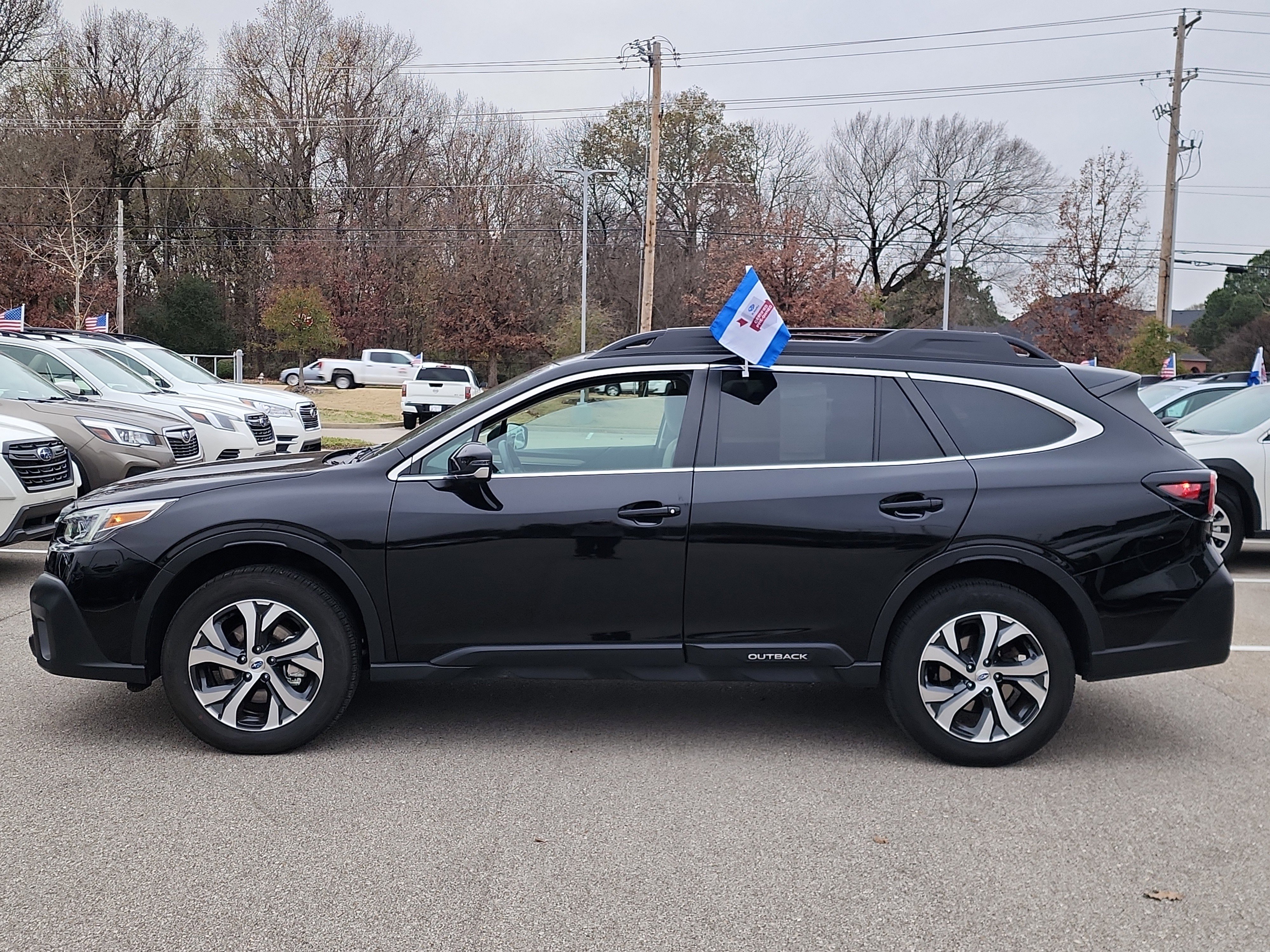 Certified 2022 Subaru Outback Limited image 6