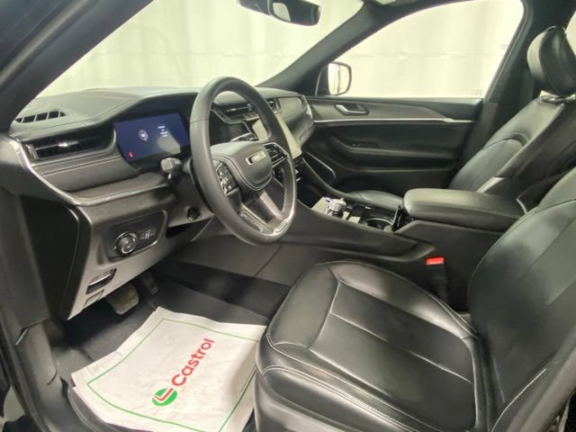Used 2023 Jeep Grand Cherokee L Overland AWD/4WD image 9