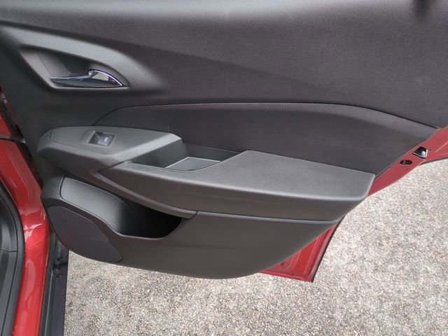 Used 2024 Chevrolet Trax RS w/ Driver Confidence Package image 29