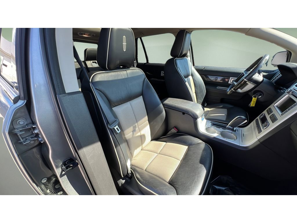 Used 2008 Lincoln MKX AWD image 31