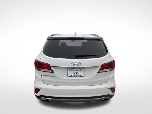 Used 2017 Hyundai Santa Fe SE FWD image 4