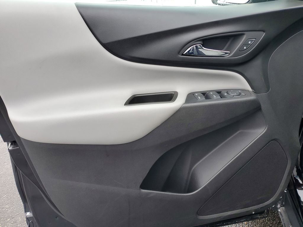 Used 2019 Chevrolet Equinox LS w/ LS Convenience Package image 21