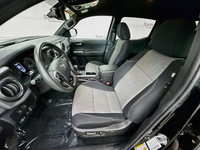 Used 2023 Toyota Tacoma TRD Off-Road w/ Advanced Technology Package AWD/4WD image 20