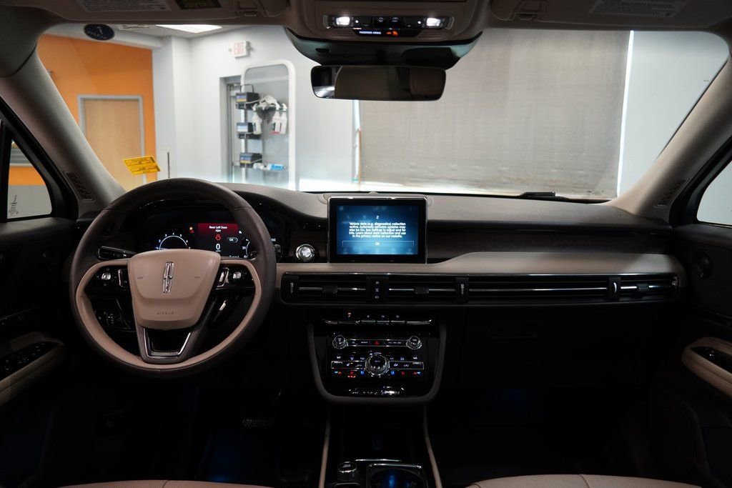 Used 2020 Lincoln Corsair Reserve w/ Elements Package image 9