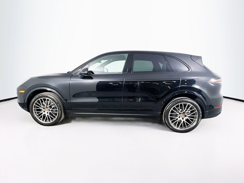 Certified 2023 Porsche Cayenne S Platinum image 2