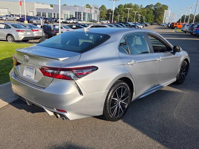 Used 2024 Toyota Camry SE FWD image 13