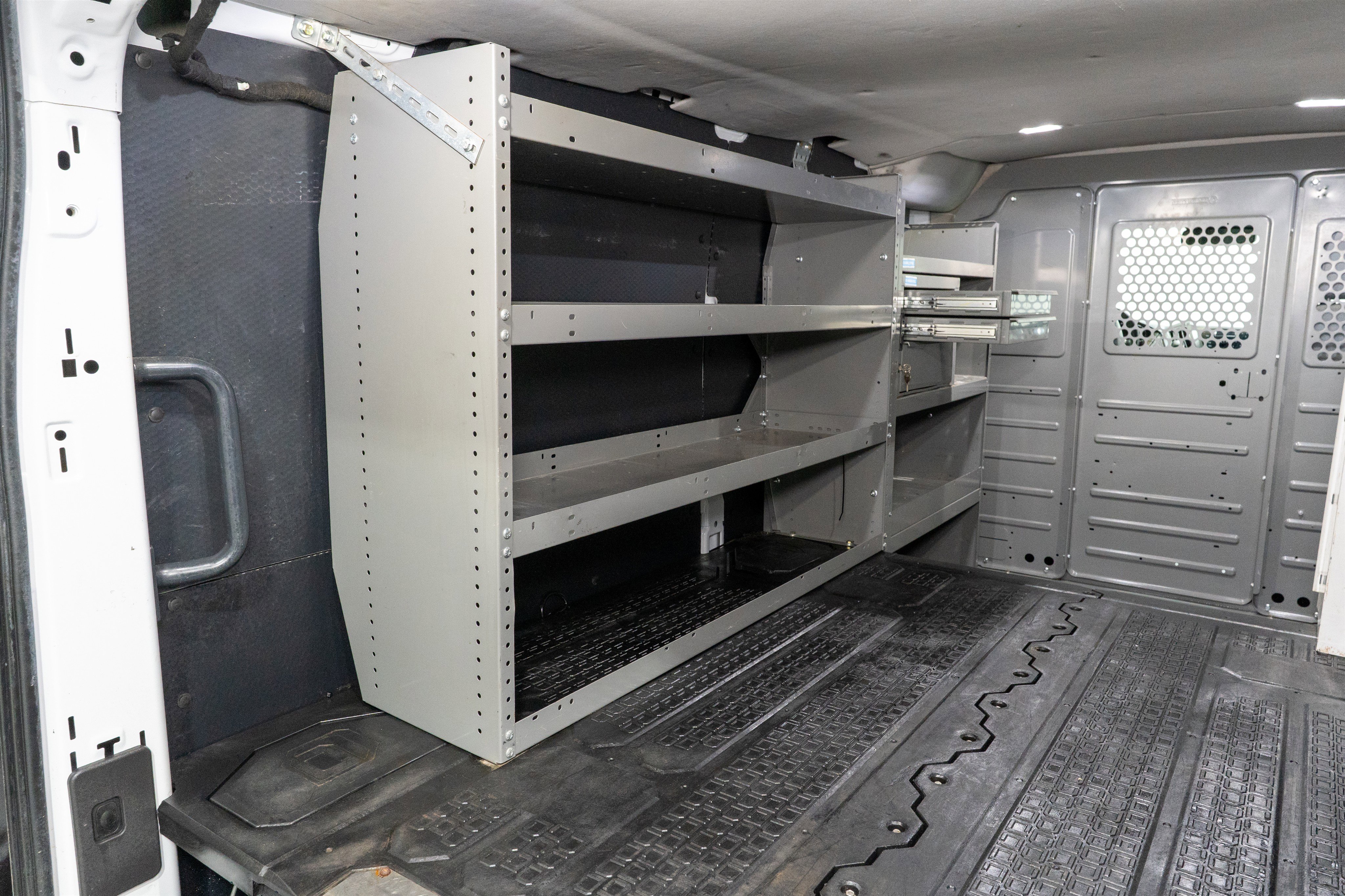Used 2019 Ford Transit 150 130 Low Roof RWD image 11
