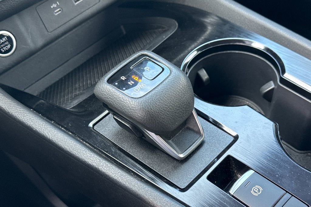 Used 2023 Nissan Rogue SV image 21