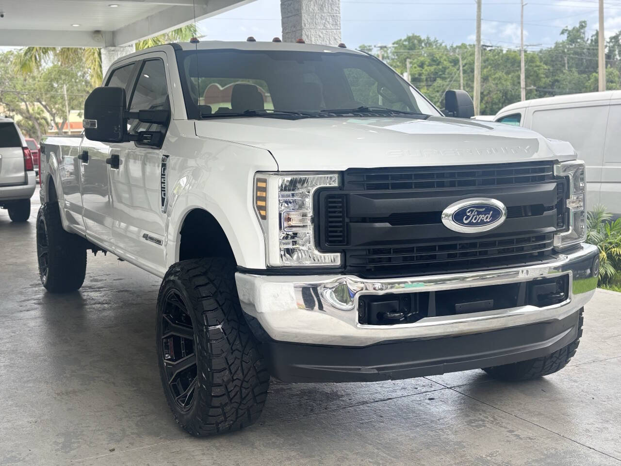 Used 2019 Ford F250 XL w/ Power Equipment Group AWD/4WD image 10