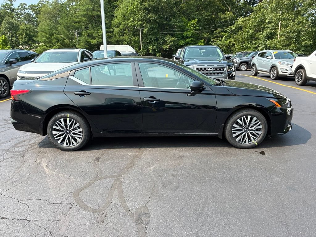 New 2026 Nissan Altima 2.5 SV AWD/4WD image 8