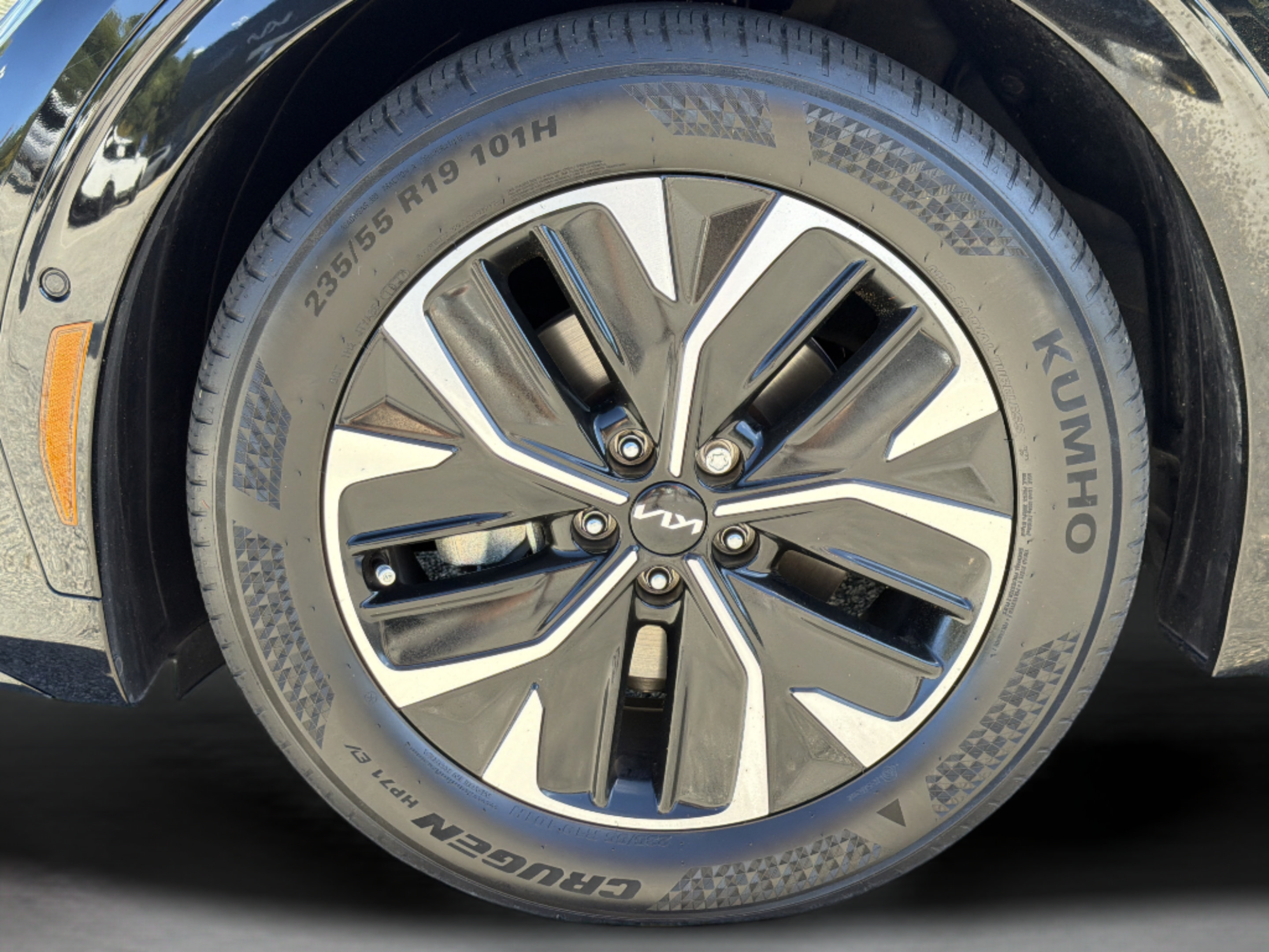 Certified 2024 Kia EV6 GT-Line RWD image 37