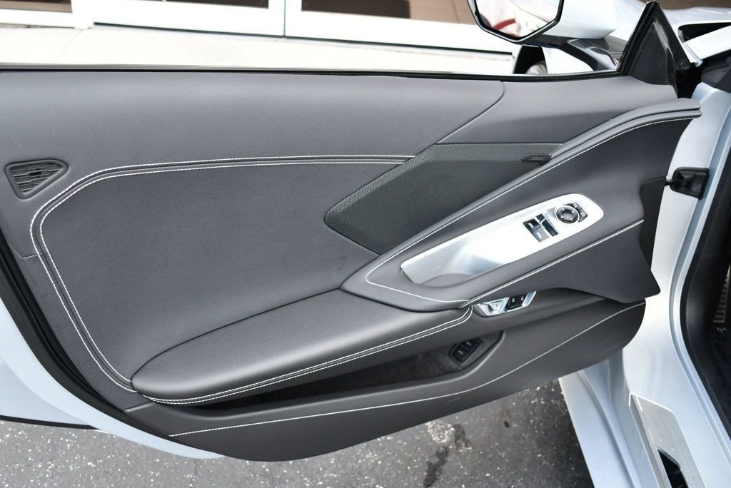 Used 2024 Chevrolet Corvette Stingray Coupe w/ Chrome Exterior Badge Package RWD image 33