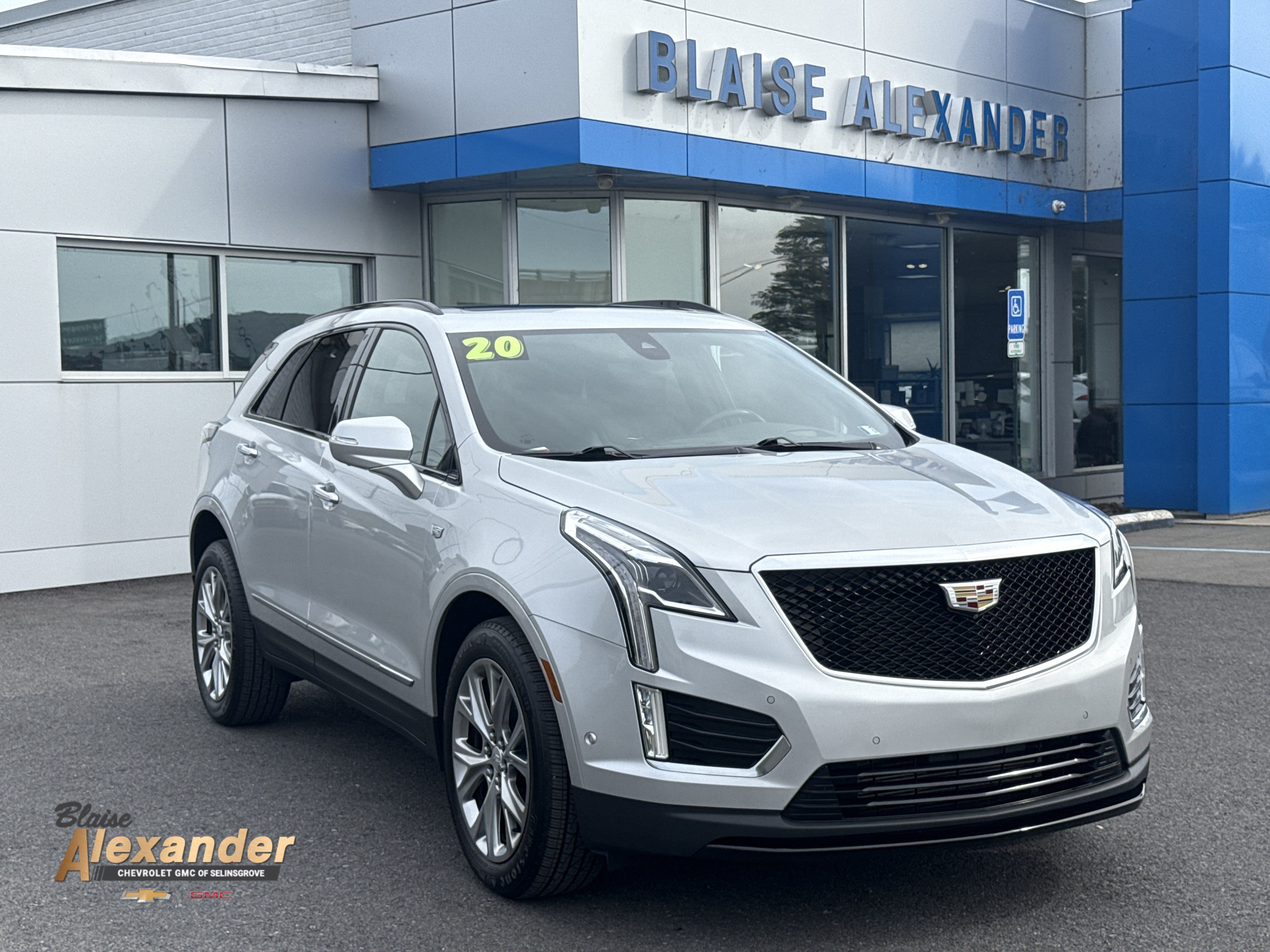 Used 2020 Cadillac XT5 Sportv AWD/4WD image 1