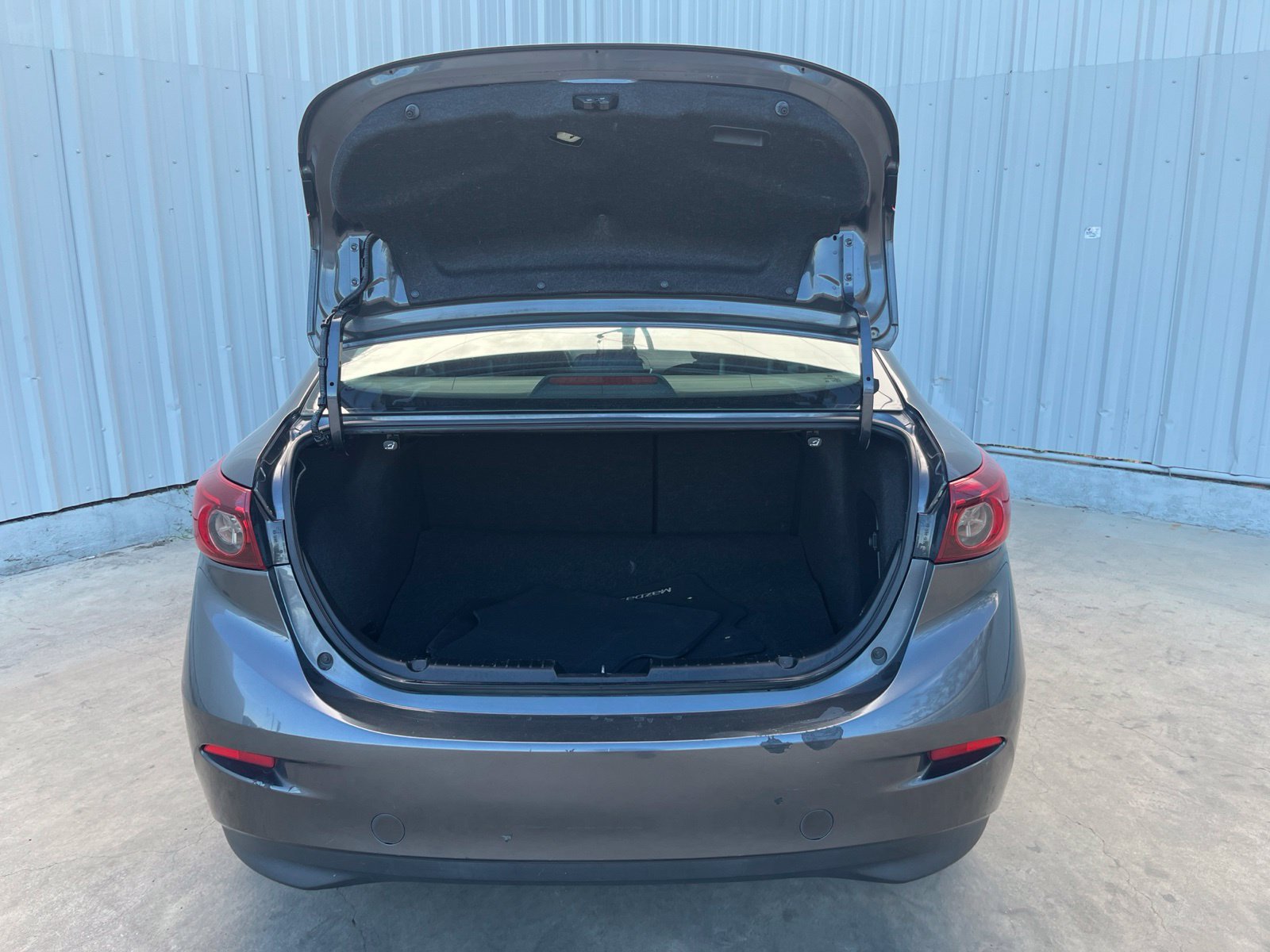Used 2014 MAZDA MAZDA3 i Sport FWD image 8
