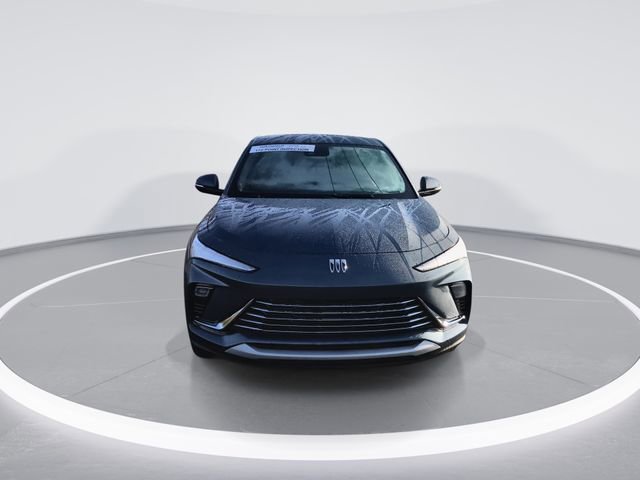 Used 2024 Buick Envista Preferred w/ Convenience I Package image 3