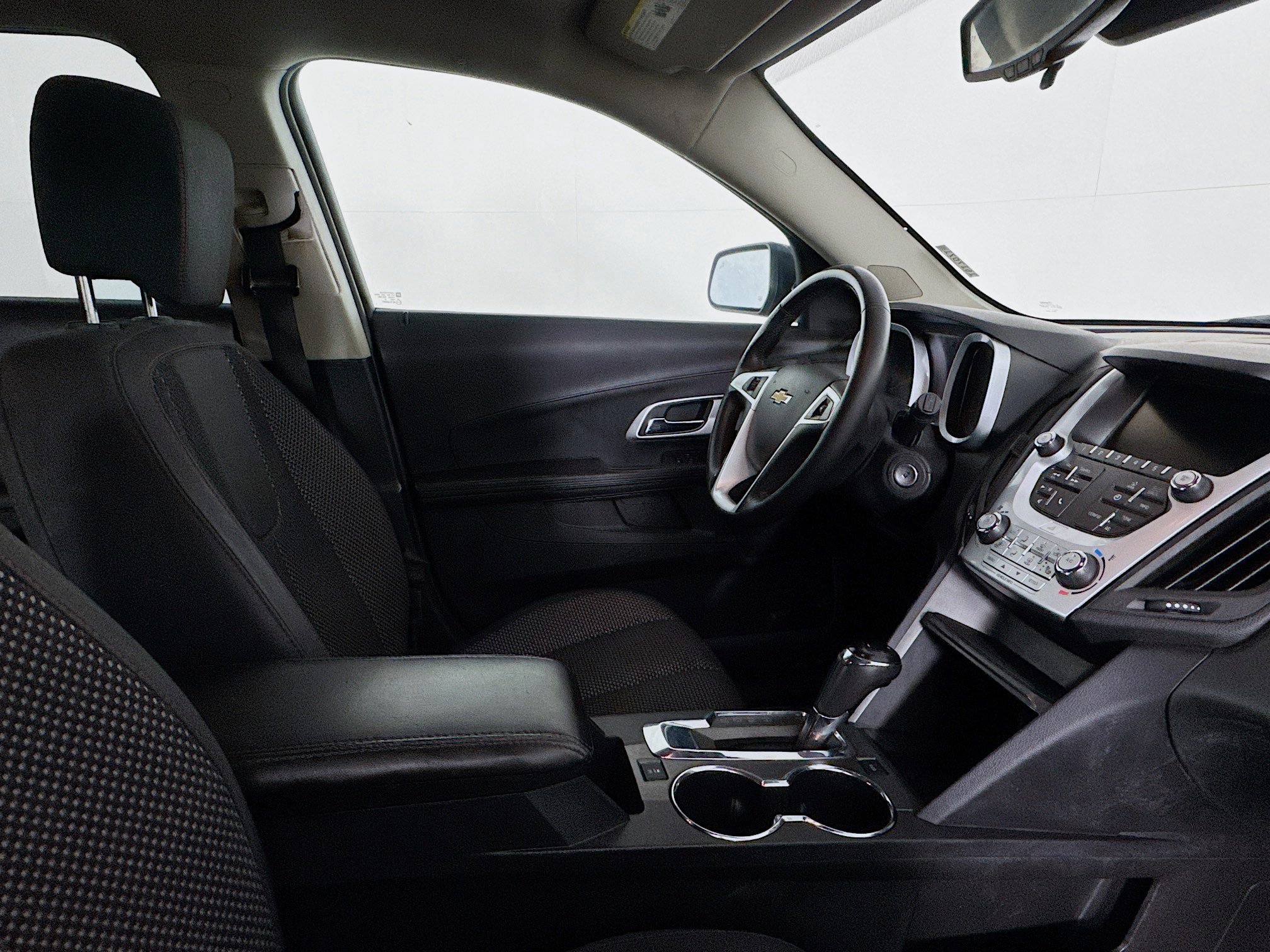 Used 2017 Chevrolet Equinox LT w/ Convenience Package image 27