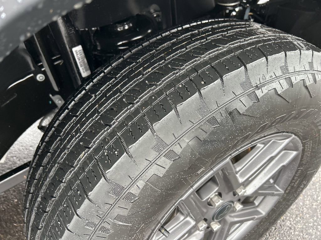 Used 2025 Jeep Wrangler Sport S image 33