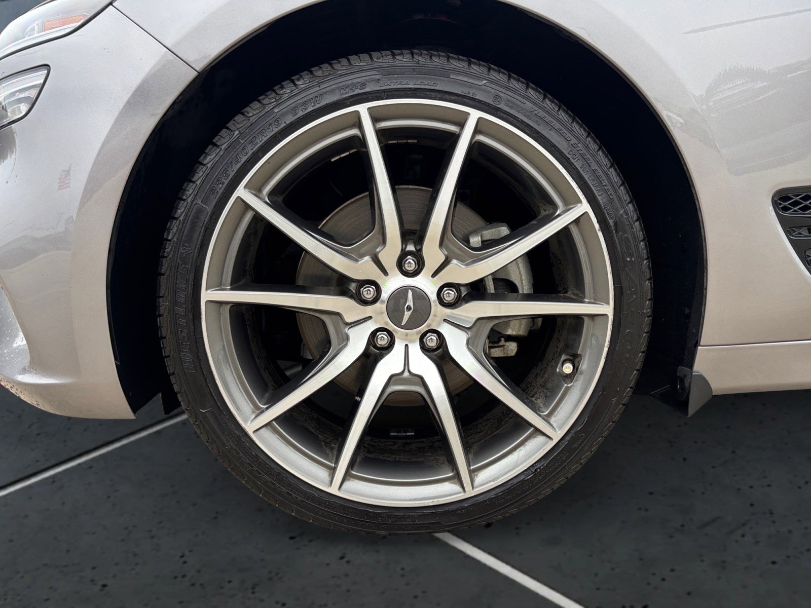 Used 2023 Genesis G70 2.0T image 14