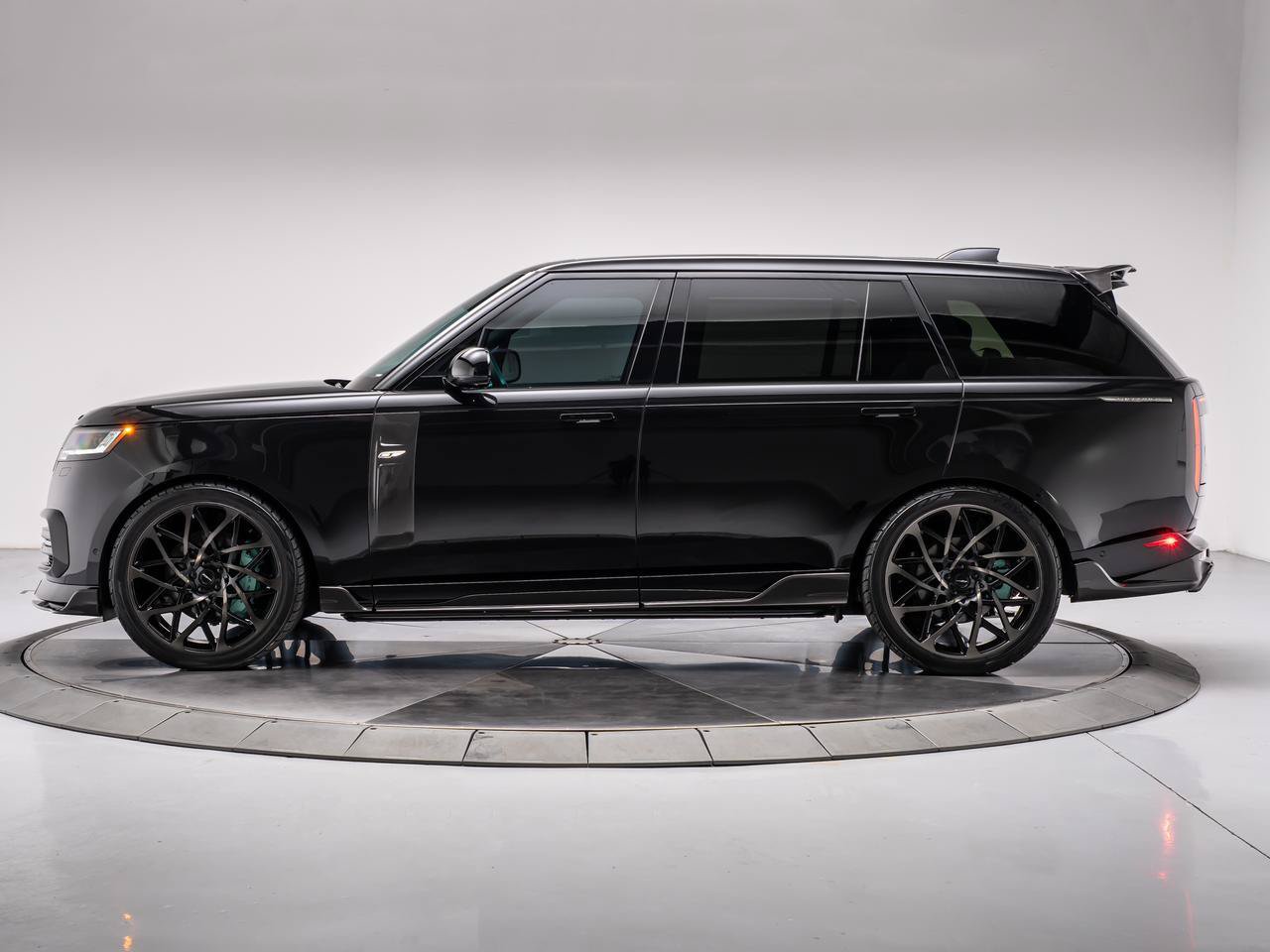 Used 2026 Land Rover Range Rover Long Wheelbase Autobiography AWD/4WD image 2