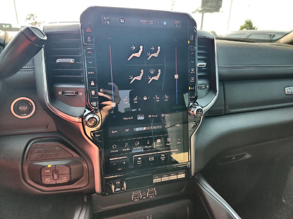 New 2026 RAM 3500 Laramie AWD/4WD image 18