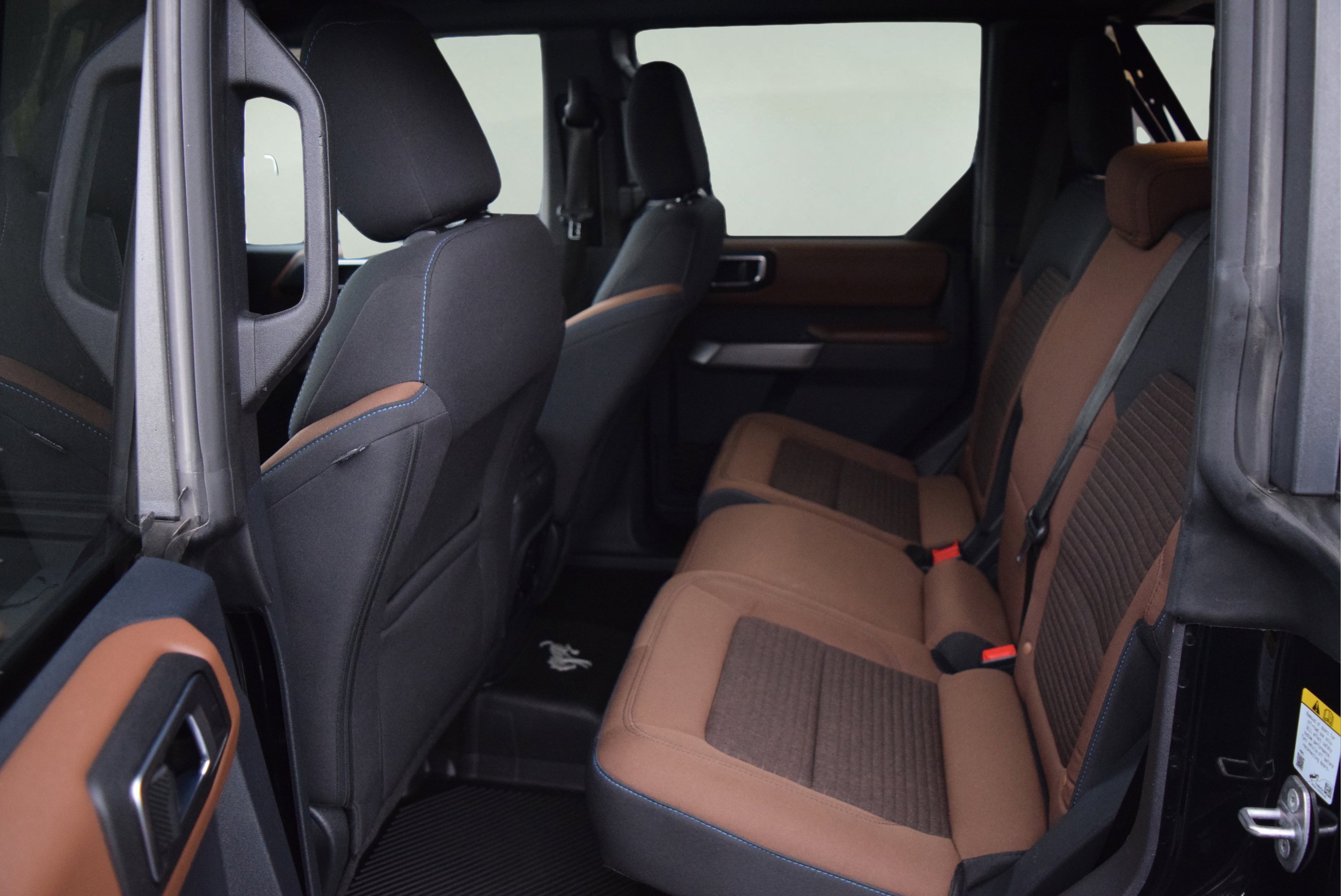 Used 2022 Ford Bronco Outer Banks image 8