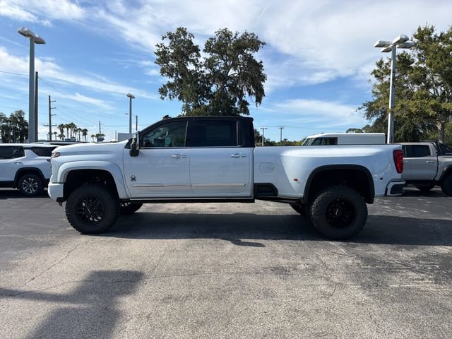 New 2026 Chevrolet Silverado 3500 High Country w/ High Country Premium Package AWD/4WD image 5