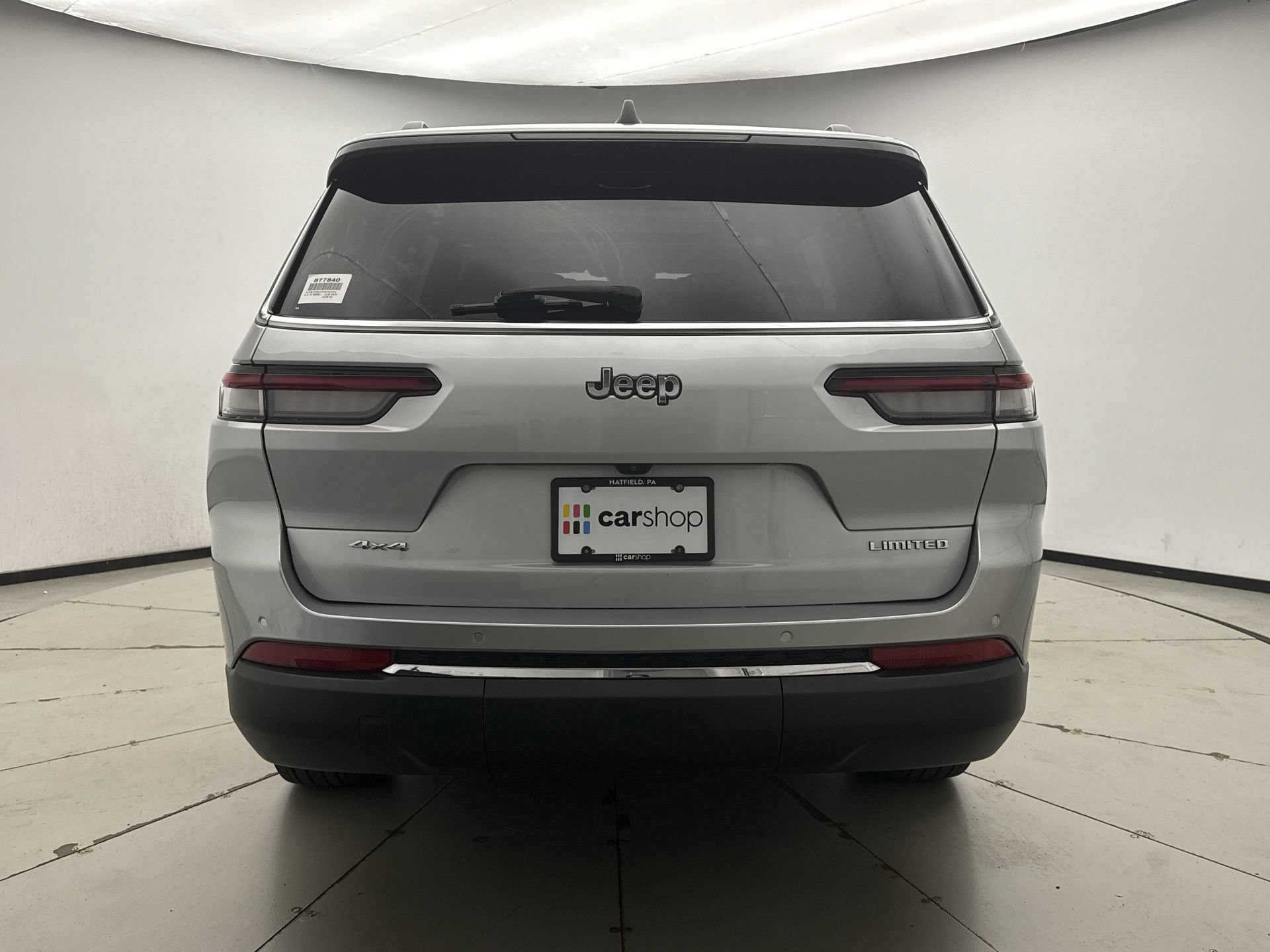 Used 2023 Jeep Grand Cherokee L Limited AWD/4WD image 4
