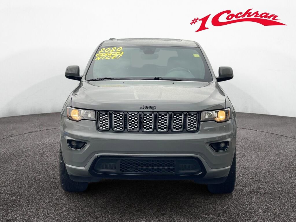 Used 2020 Jeep Grand Cherokee Altitude AWD/4WD image 32