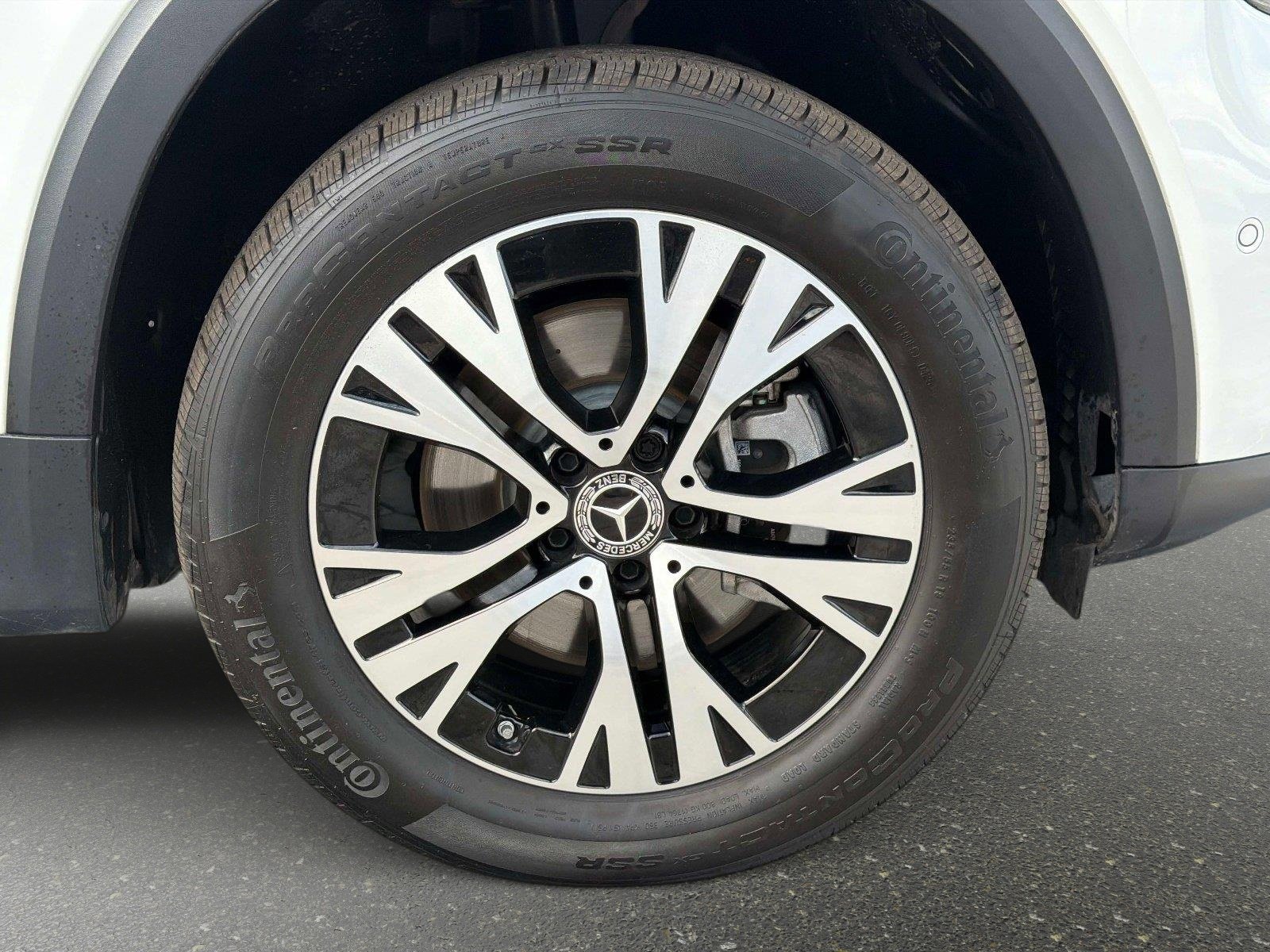 Used 2026 Mercedes-Benz GLB 250 4MATIC image 11