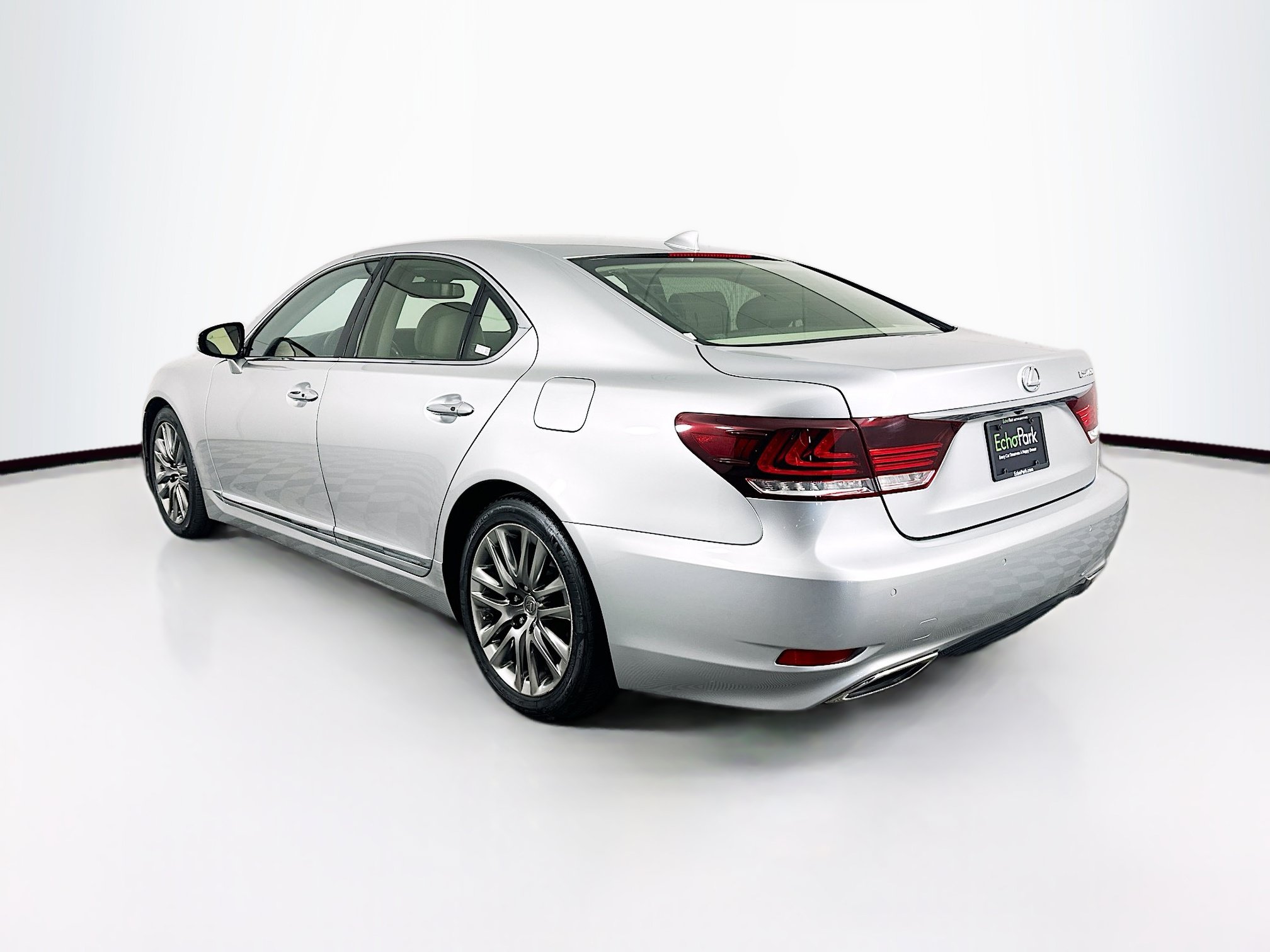 Used 2017 Lexus LS 460 w/ Comfort Package RWD image 5