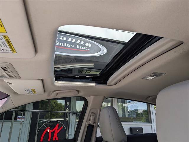 Used 2022 Honda HR-V EX image 9
