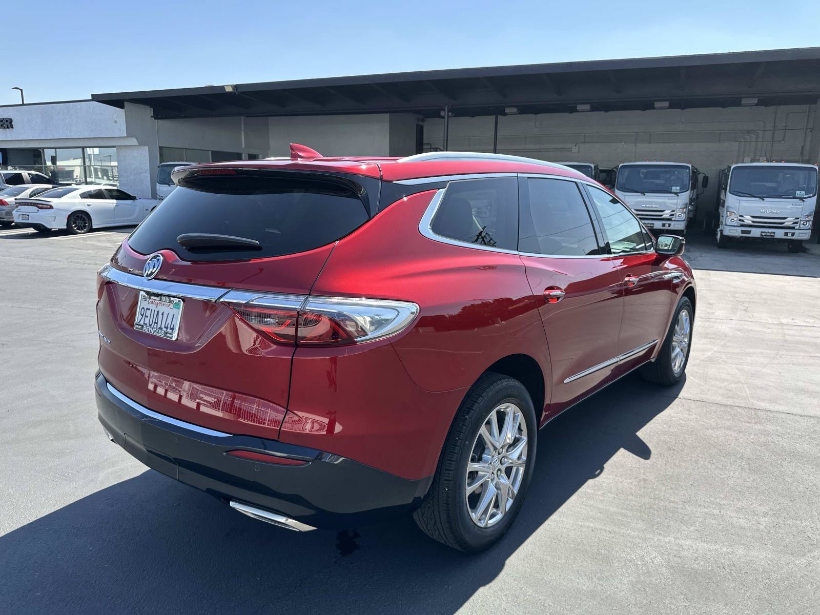 Used 2023 Buick Enclave Premium w/ Experience Buick Package FWD image 5