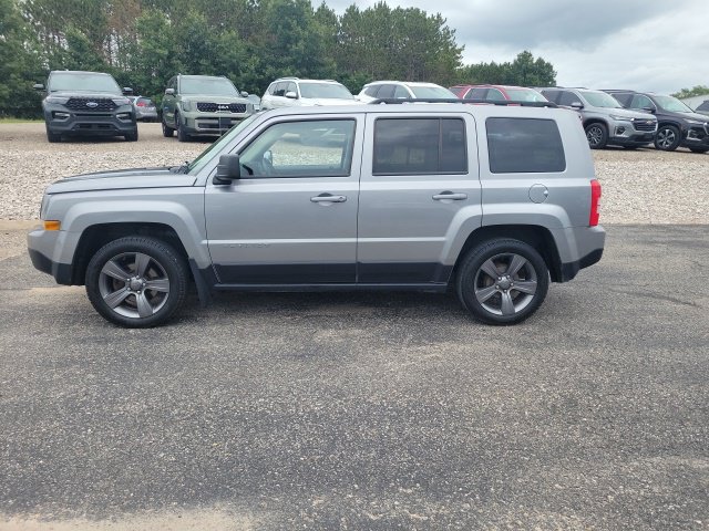 Used 2015 Jeep Patriot High Altitude FWD image 13
