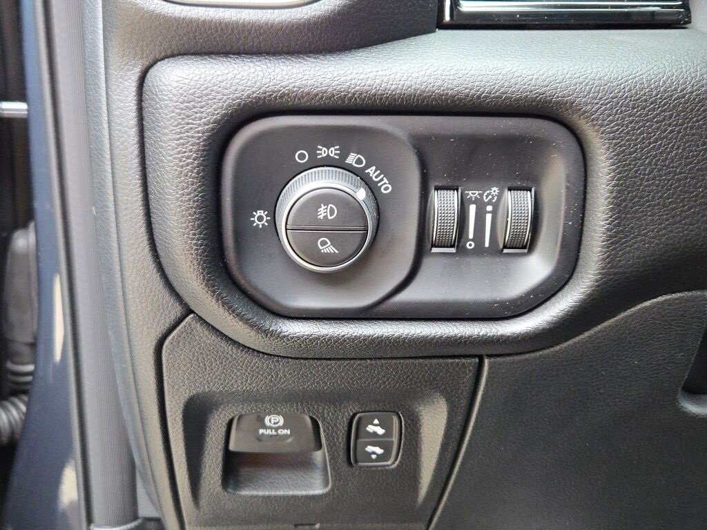 New 2026 RAM 1500 Laramie w/ Night Edition image 26